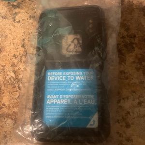 IPHONE XS LIFEPROOF case